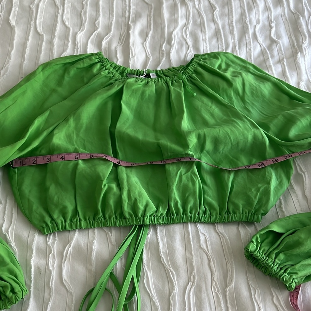 & Other Stories Cropped Blouse - Picture 2 of 10